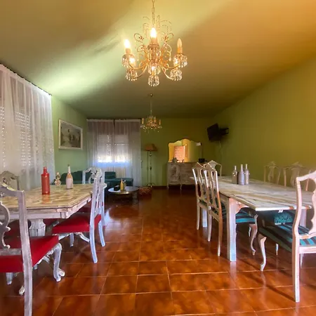 بيت للعطل La Casa De *