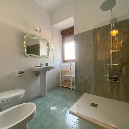 بيت للعطل La Casa De *